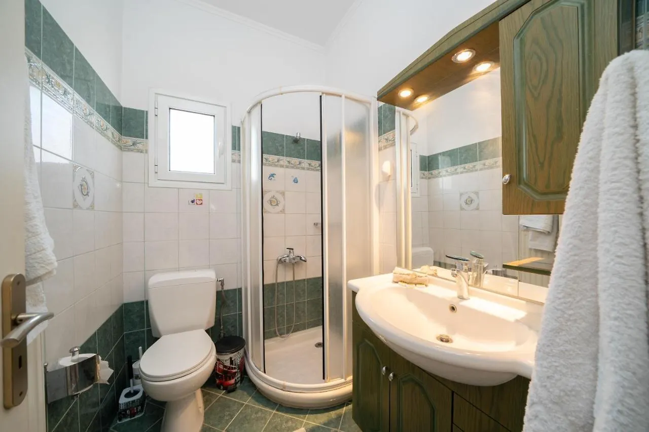Dimitris Luxury Apartment Kaligata